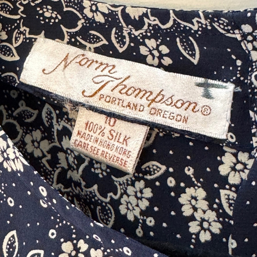 Vintage Norm Thompson Dress Size 10 100% Silk Navy Blue Floral Midi Short Sleeve - Picture 4 of 11